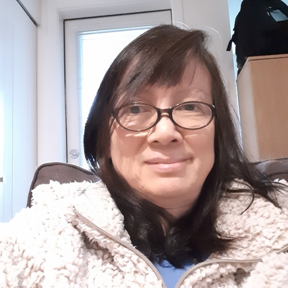 Meet your Posher, Arlene - Picture 1 of 1